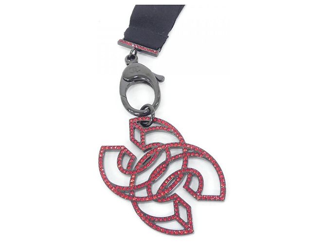 Chanel Halsriemen Rot Canvas - Ansicht 3