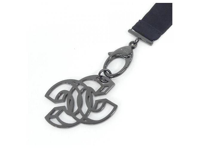 Chanel Halsriemen Rot Canvas - Ansicht 4