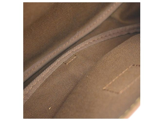Louis Vuitton Saumur Messenger Monogram Canvas PM Marrone - vista 3
