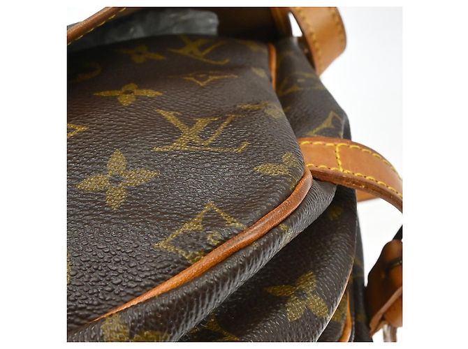 Louis Vuitton Saumur Messenger Monogram Canvas PM Marrone - vista 7
