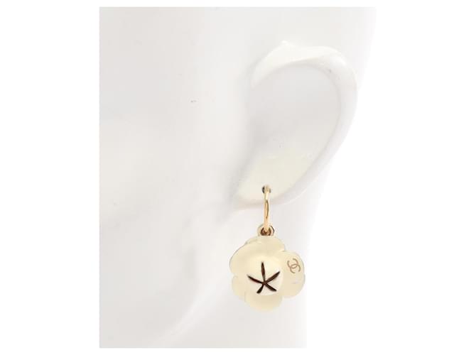 Orecchini Chanel Camellia Swing D'oro Crudo - vista 5