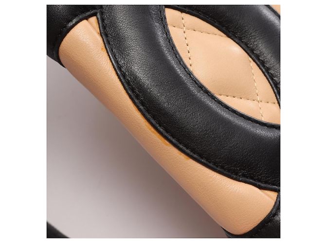 Borsa a tracolla Chanel Cambon Line Large Pochette Nero Beige - vista 8