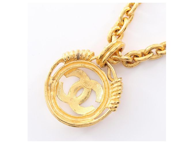 Collana Chanel Coco Mark Circle placcata in oro D'oro - vista 2
