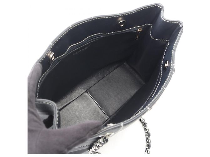 Borsa Tote Chanel Chocolate Bar Blu navy - vista 3