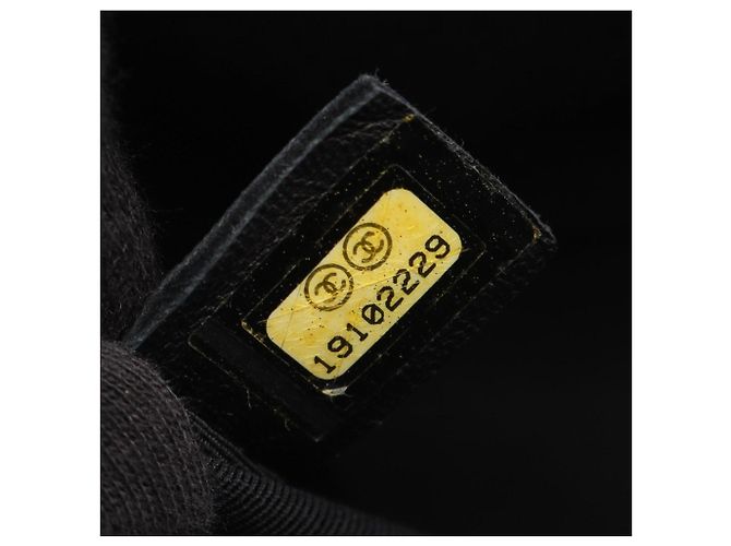 Borsa a tracolla Boy di Chanel in agnello nero - vista 5