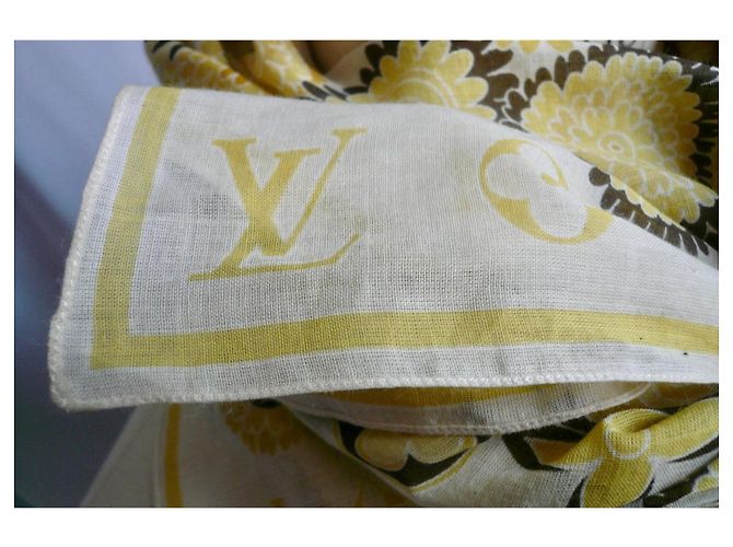 Louis Vuitton Pareo Voile di Cotone Monogram Flowers Marrone Bianco Giallo - vista 8