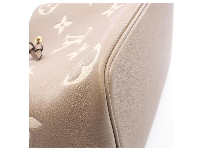 Néonoé Borsa a tracolla Louis Vuitton NeoNoe MM Bicolor Beige Grigio - vista 6