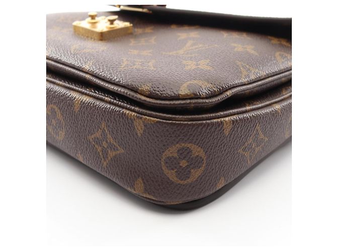 Borsa Louis Vuitton Pochette Metis MM Marrone - vista 7