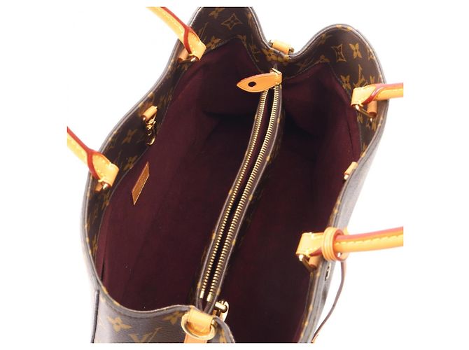 Borsa tote Montaigne GM Louis Vuitton Marrone - vista 3