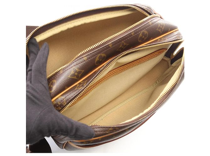 Borsa a Spalla Reporter PM Louis Vuitton Marrone - vista 3