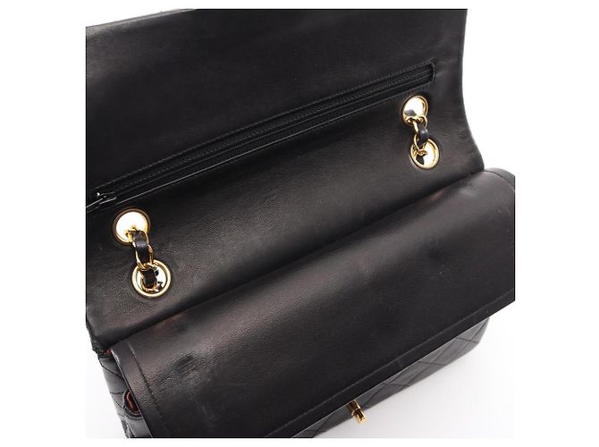 Borsa a tracolla Chanel Matelassé Double Flap Nero - vista 6