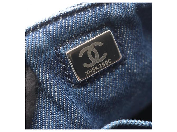 Borsa a Spalla Chanel Matelassé Round Flap Blu navy - vista 5