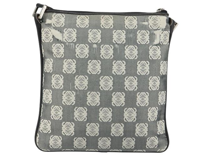 LOEWE Schultertasche Canvas Grau Silber Auth 191354 Braun - Ansicht 2