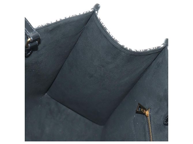 LOUIS VUITTON Monogram Jaguar On The Go GM Bag Black M57207 LV Auth 186669SAM Noir - vue 19