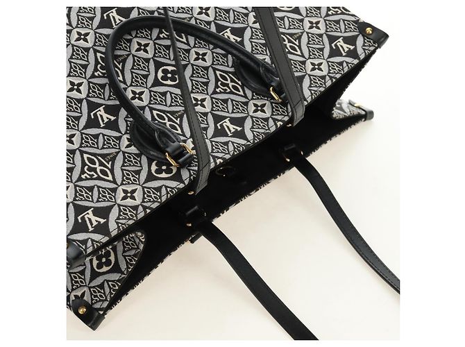 LOUIS VUITTON Monogram Jaguar On The Go GM Bag Black M57207 LV Auth 186669SAM Noir - vue 6