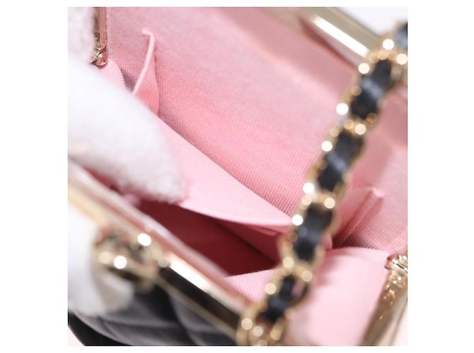 CHANEL Matelasse Chain Shoulder Bag Lamb Skin Black Gold CC Auth 191542SM Nero D'oro - vista 19