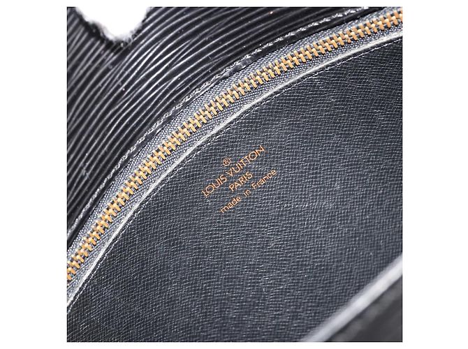 Borsa a Spalla LOUIS VUITTON Epi Saint Cloud GM Nera M52192 LV Auth BA13914 Nero - vista 18