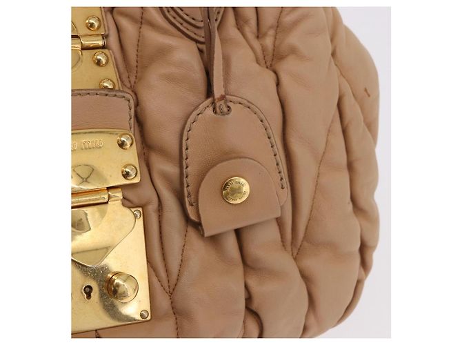 Borsa a mano Miu Miu Matelasse in pelle beige oro Auth 191692A D'oro - vista 15