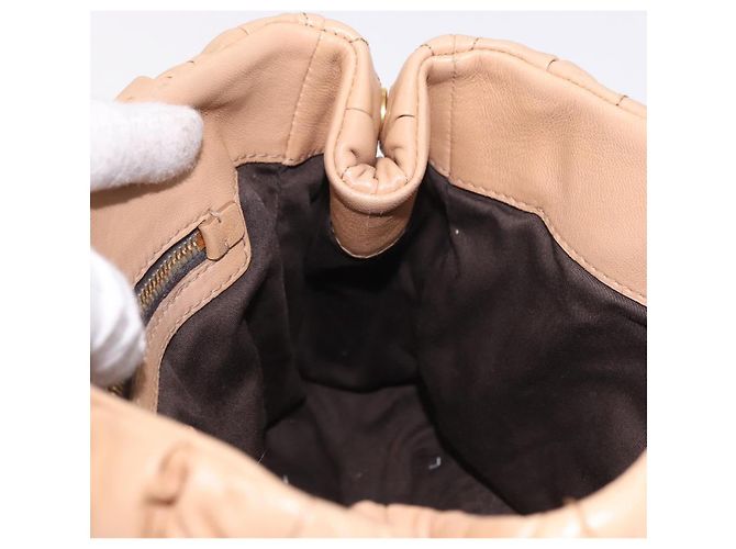 Borsa a mano Miu Miu Matelasse in pelle beige oro Auth 191692A D'oro - vista 18