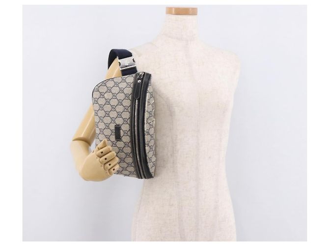 Marsupio GUCCI GG Supreme in PVC Blu Navy Argento 233269 Auth 190610 - vista 22