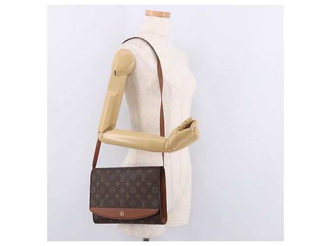 LOUIS VUITTON Monogram Bordeaux 27 Shoulder Bag M51797 LV Auth ar13998 Monogramma - vista 23