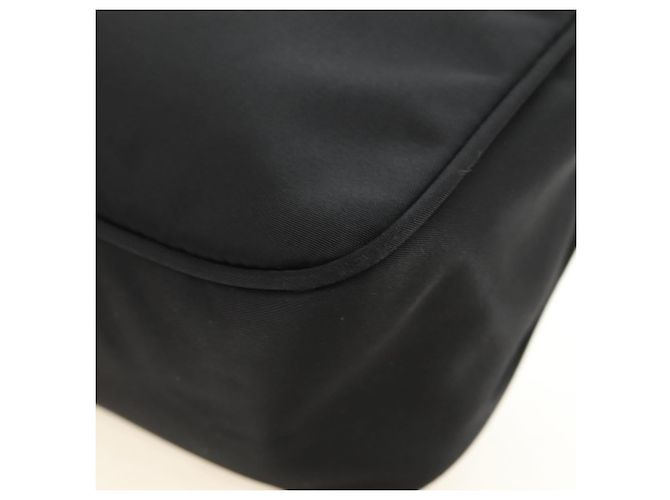 Pochette PRADA in nylon nero con dettagli argento Auth 191316V - vista 11