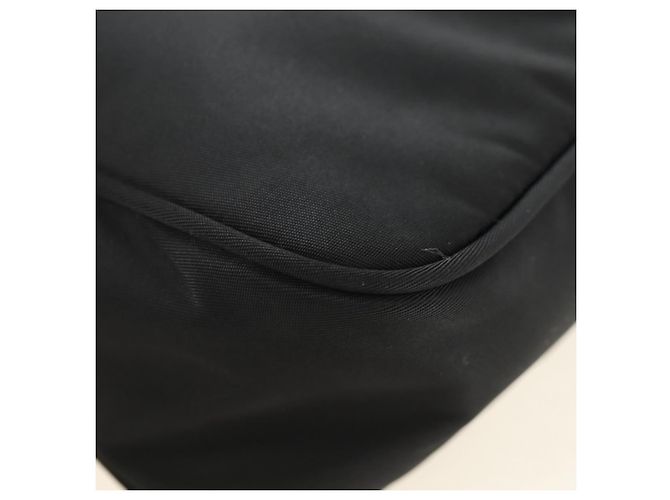 Pochette PRADA in nylon nero con dettagli argento Auth 191316V - vista 12