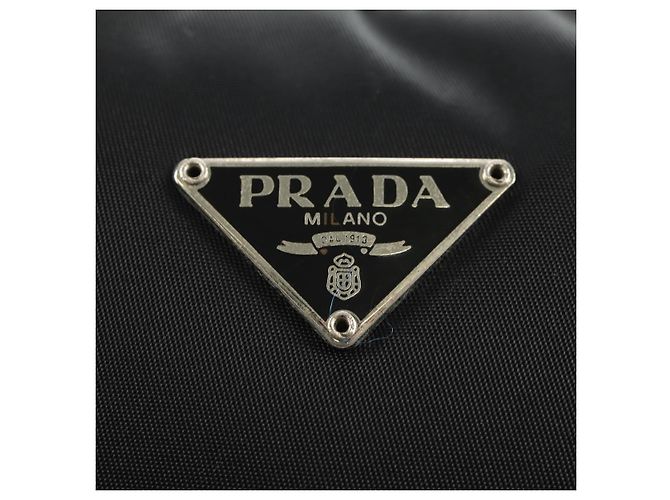 Pochette PRADA in nylon nero con dettagli argento Auth 191316V - vista 14