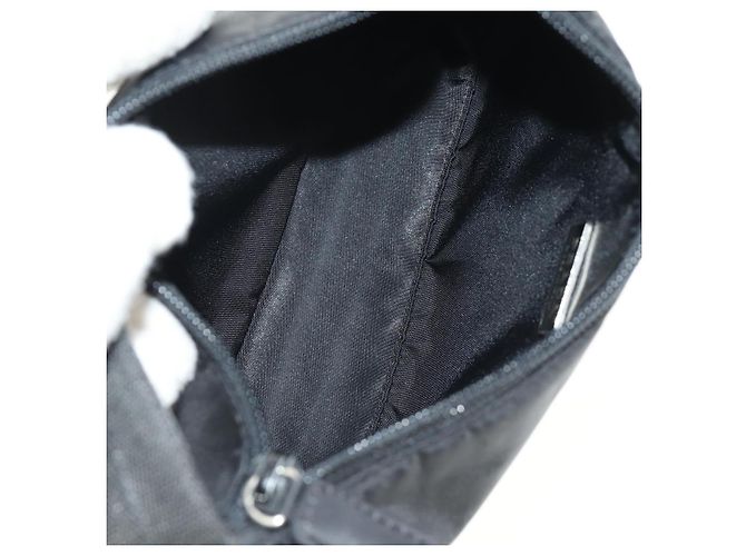 Pochette PRADA in nylon nero con dettagli argento Auth 191316V - vista 17