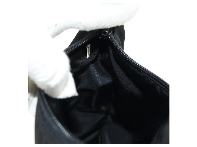 Pochette PRADA in nylon nero con dettagli argento Auth 191316V - vista 19