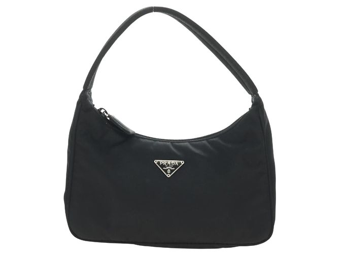 Pochette PRADA in nylon nero con dettagli argento Auth 191316V - vista 2