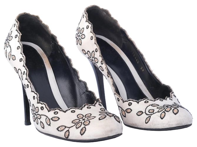 Décolleté Alexander Mcqueen in pelle con intagli floreali Bianco - vista 2