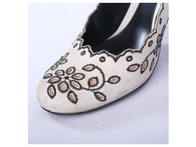 Décolleté Alexander Mcqueen in pelle con intagli floreali Bianco - vista 4