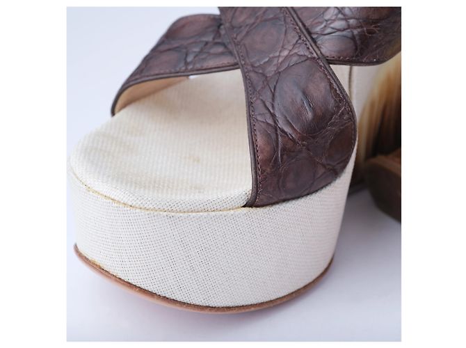 Autre Marque Sandali con zeppa Casadei in pelle effetto coccodrillo marrone - vista 4