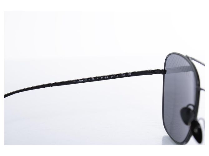 Chanel, Schwarze Aviator-Sonnenbrille mit Muster - Ansicht 10