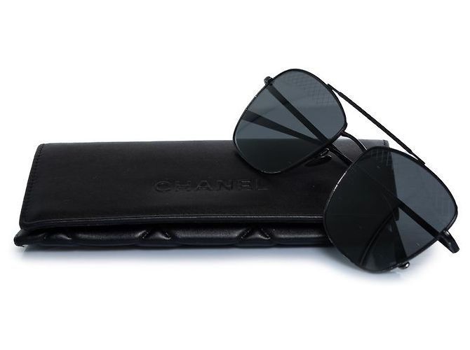 Chanel, Schwarze Aviator-Sonnenbrille mit Muster - Ansicht 6