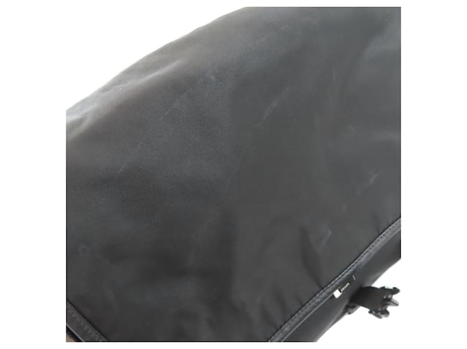 Borsa a Spalla Prada V166 Logo Hardware Nero - vista 10