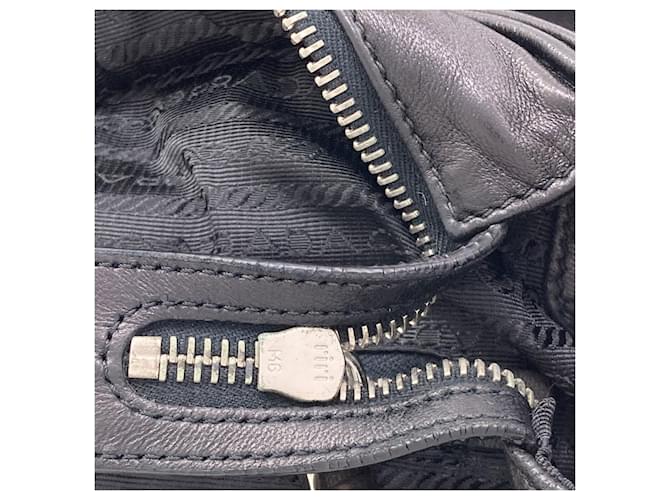 Borsa a tracolla lunga Prada in agnello Nero - vista 10