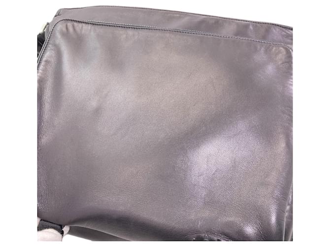 Borsa a tracolla lunga Prada in agnello Nero - vista 11
