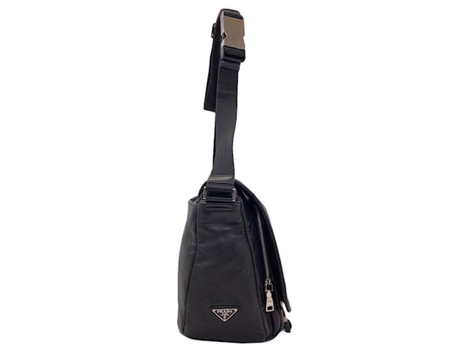Borsa a tracolla lunga Prada in agnello Nero - vista 3