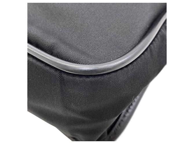 Borsa a tracolla in nylon nero Prada - vista 13