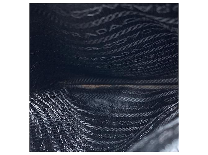 Borsa a tracolla in nylon nero Prada - vista 8