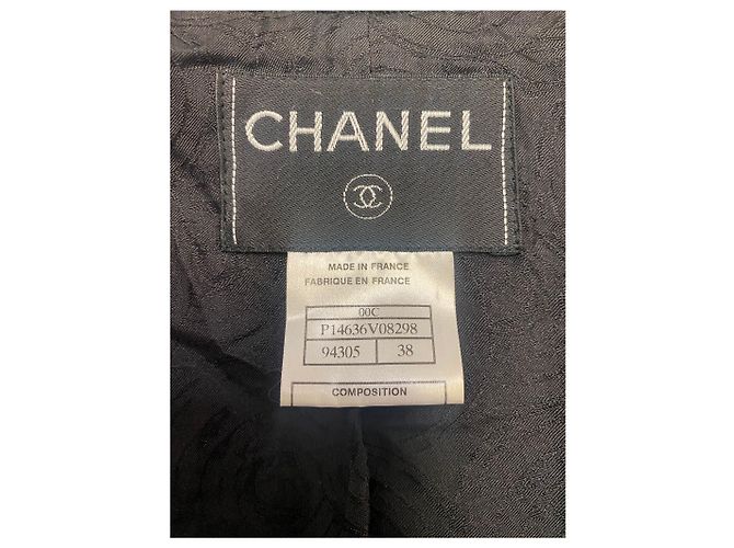 Timeless Chanel Black Sequins Tweed Jacket - Size 38 (Cruise Collection - 2000) - view 4