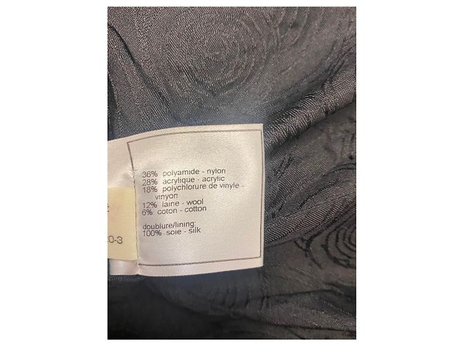 Timeless Chanel Black Sequins Tweed Jacket - Size 38 (Cruise Collection - 2000) - view 5
