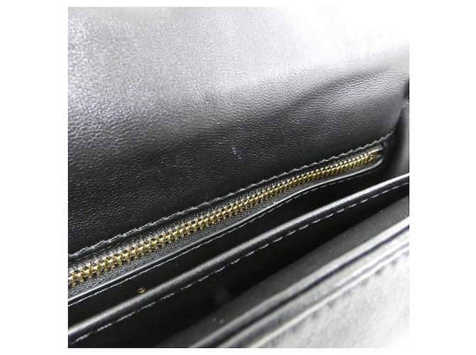 Borsa a tracolla Louis Vuitton Twist MM M22785 Nero - vista 10