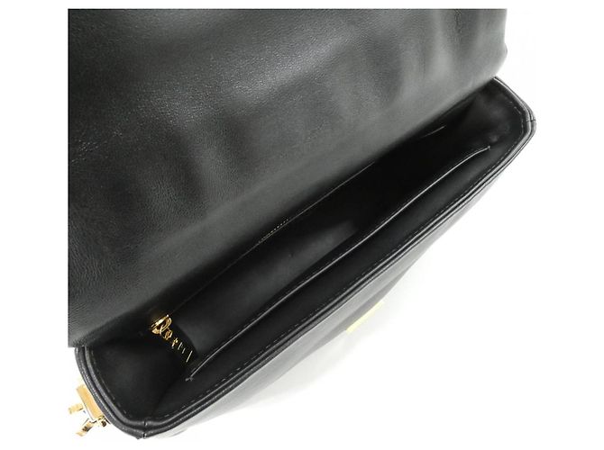 Borsa a tracolla Louis Vuitton Twist MM M22785 Nero - vista 9