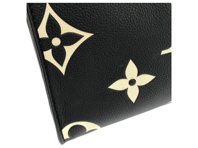 Borsa Louis Vuitton Bicolor Monogram Empreinte OnTheGo PM Nero Beige - vista 4