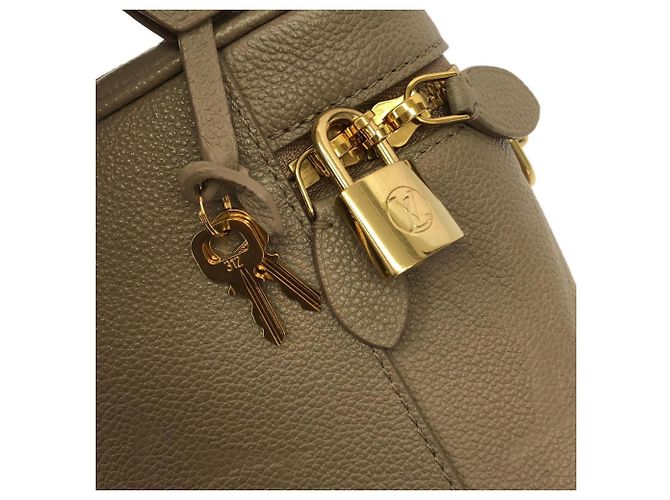 Borsa Louis Vuitton Monogram Empreinte Vanity PM Grigio - vista 4