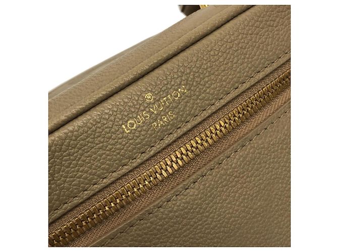 Borsa Louis Vuitton Monogram Empreinte Vanity PM Grigio - vista 7