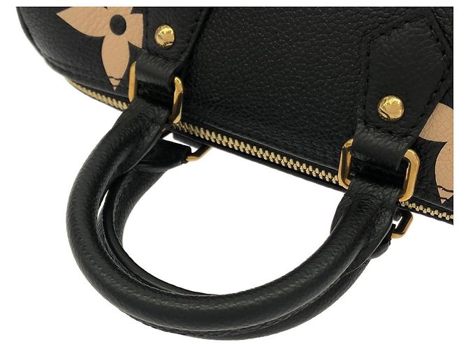 Borsa a Spalla Louis Vuitton Bicolor Monogram Empreinte Papillon BB Nero Beige - vista 5
